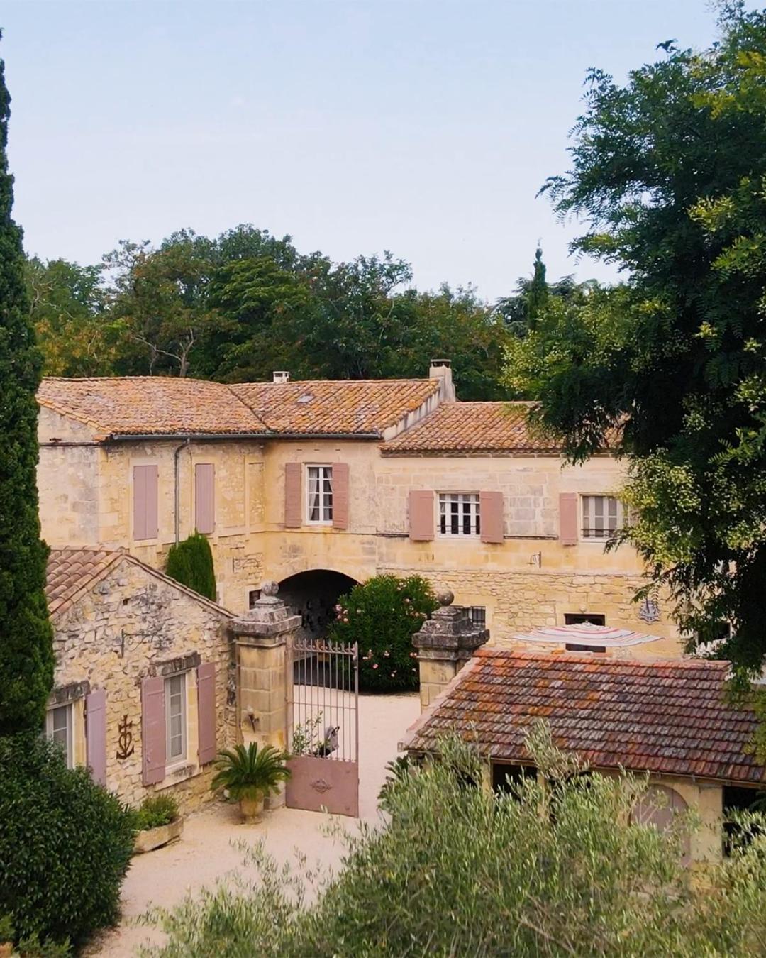Hotel Mas des Comtes de Provence Tarascón Exterior foto